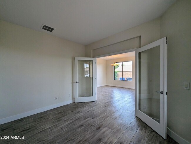 Building Photo - 15432 W Tasha Cir