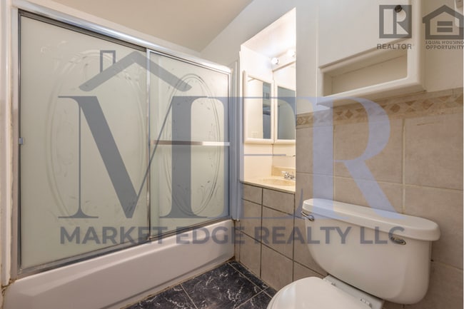 Building Photo - 3Bed/1Bath Home at Mesa/Broadway! $1499 MO...