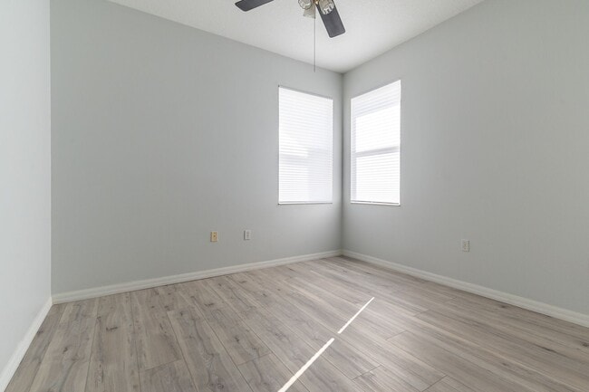 Building Photo - 3-Bed 2-Bath Unfurnished Pool Home - Greenfield Plantation