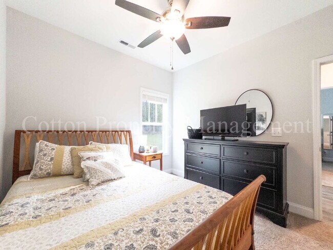 Building Photo - 1163 Dan Owen Dr