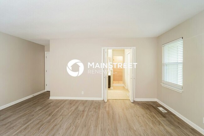 Building Photo - 3 Bedroom Pet-Friendly Home in Louisville,...