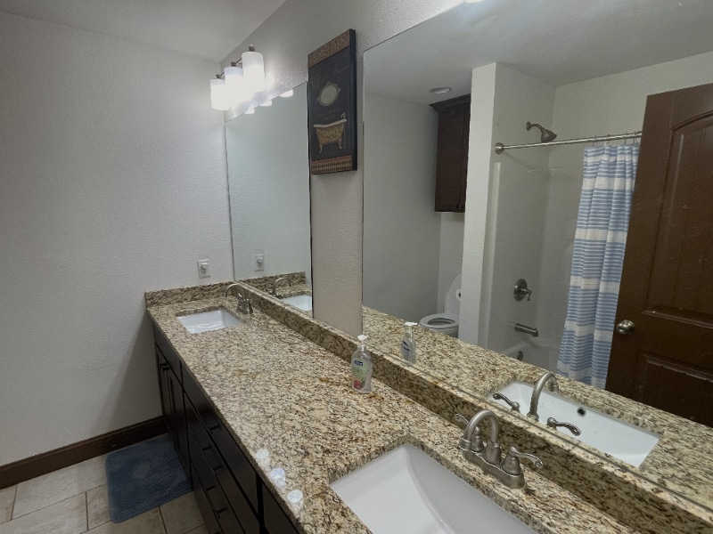 Building Photo - 3002 Oakley St