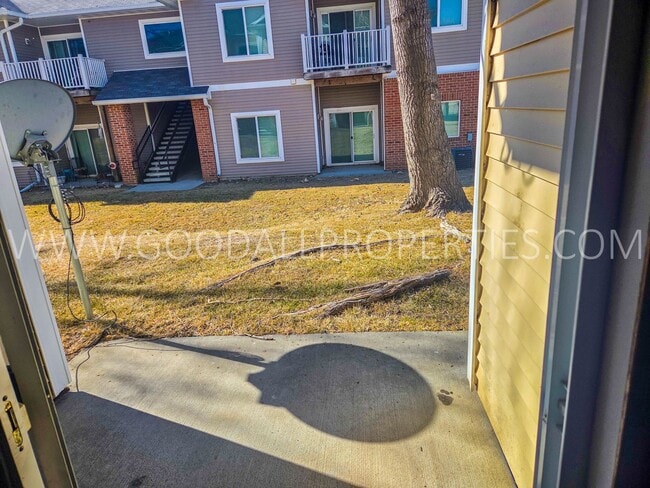 Building Photo - 2 Bedroom 2 Bath Condo on the Ground level with detached garage!