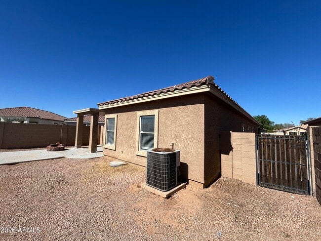 Building Photo - 15333 W Cortez St