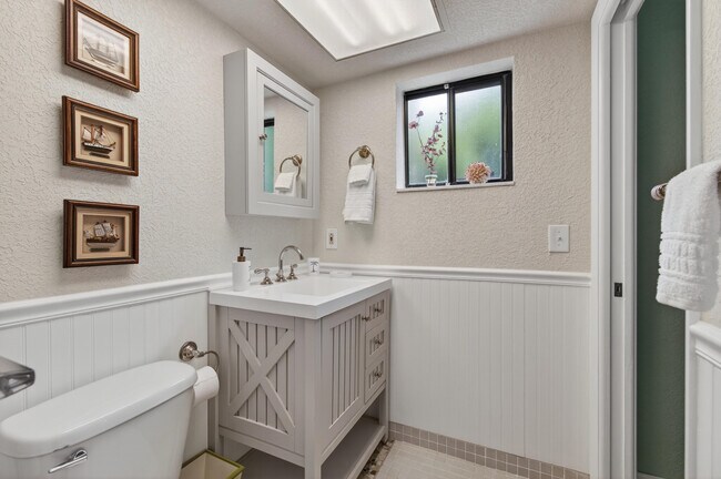 Building Photo - 5250 Las Verdes Cir