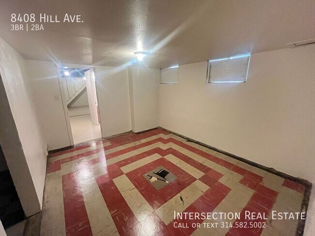 Building Photo - 8408 Hill Ave