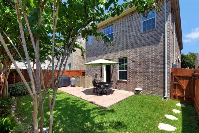 Building Photo - 1130 Sopris Dr