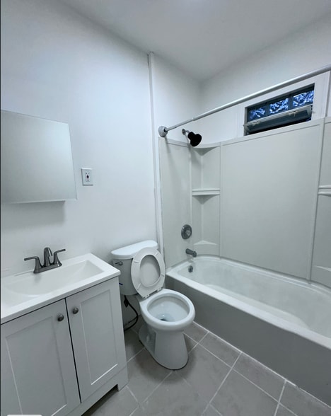 Bathroom - 409 Raines Park