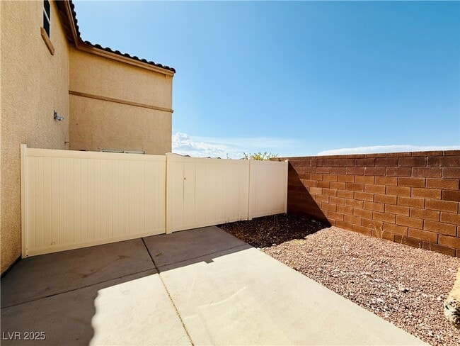 Building Photo - 7892 Wild Thistle Ct