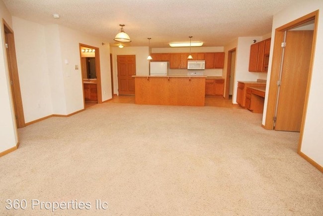 Building Photo - 4389 Calico Dr S