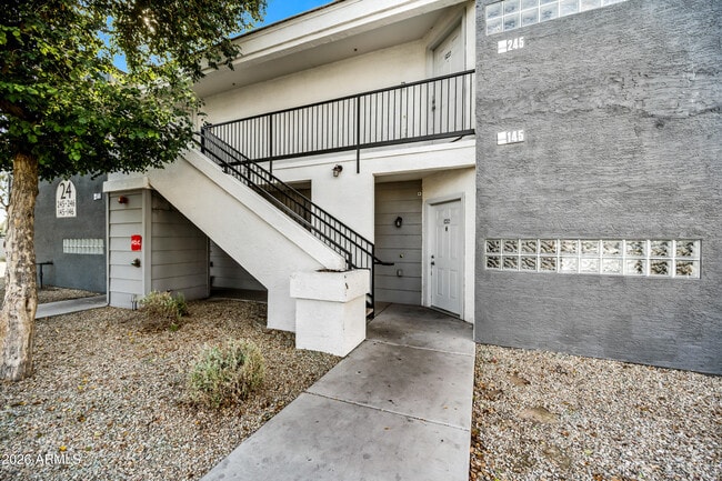 Building Photo - 3065 N 67th Ave