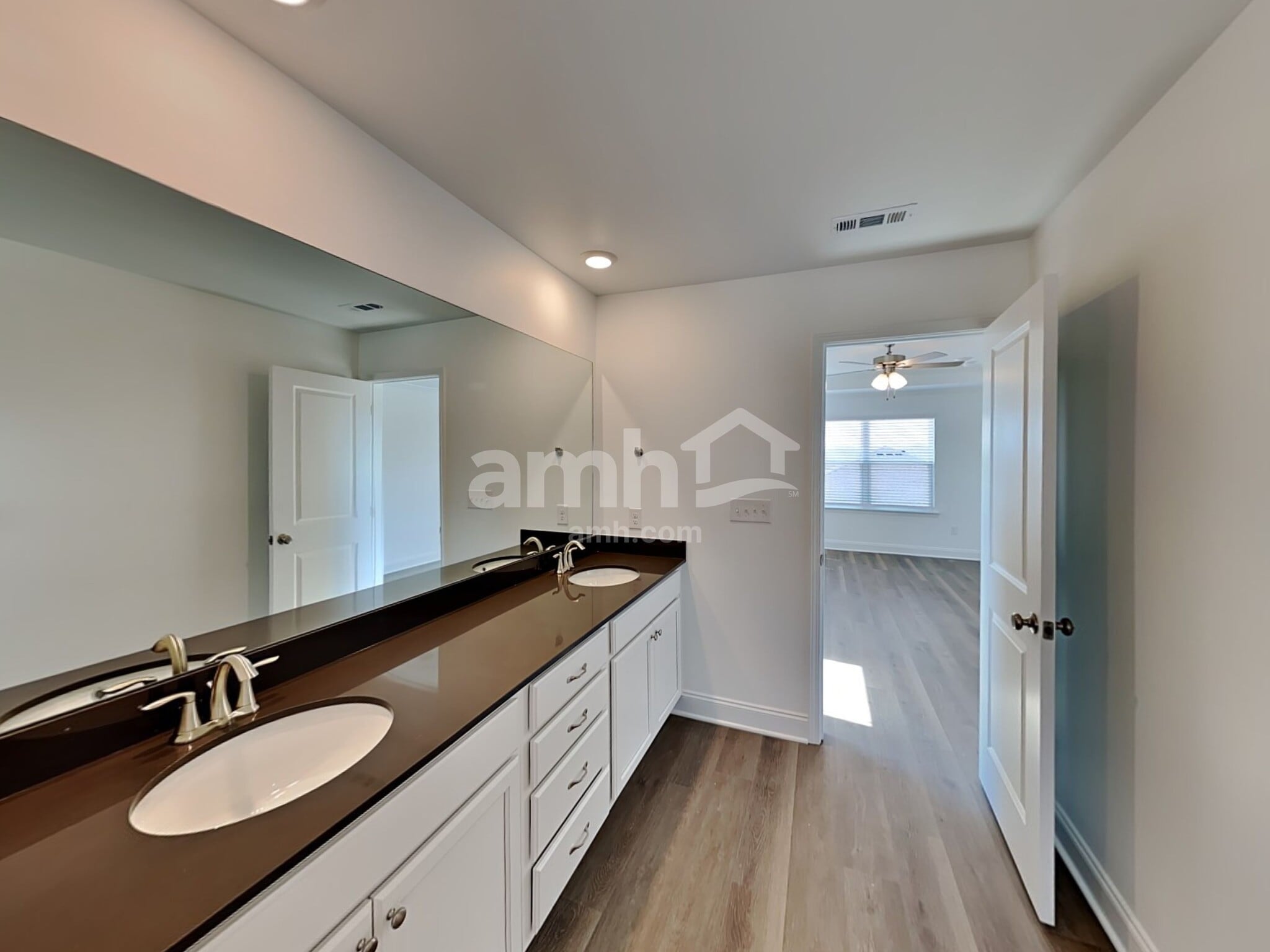 Building Photo - 205 Marin Dr