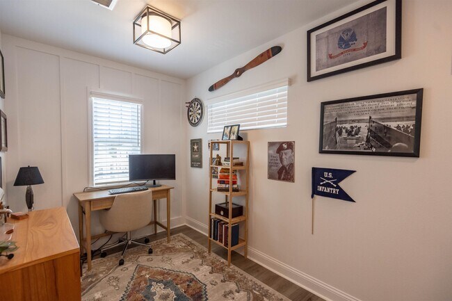 Building Photo - 1358 Landon Hills Dr
