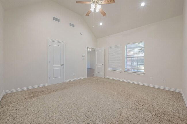 Building Photo - 1189 Lovett St