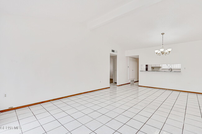 Building Photo - 10914 Pelhem Rd