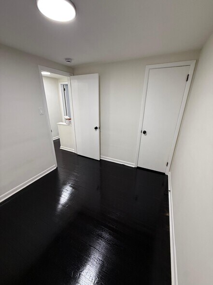 Building Photo - 630 Church St