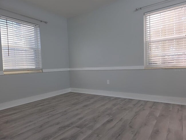 Building Photo - 4713 W El Prado Blvd