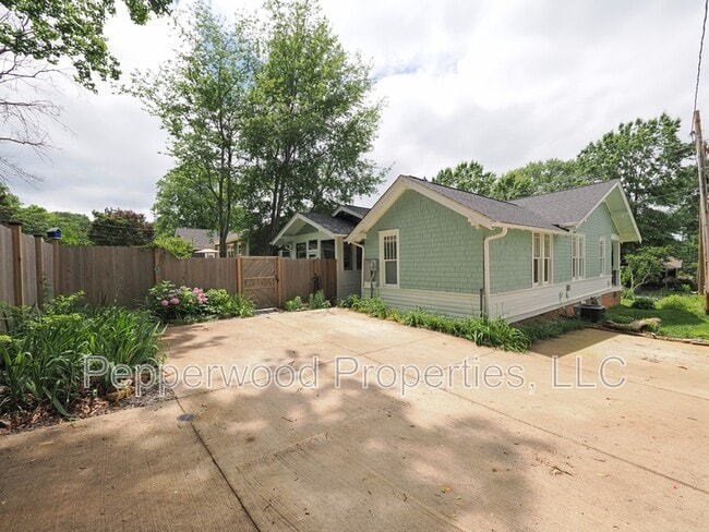 Building Photo - 721 Glendalyn Ave
