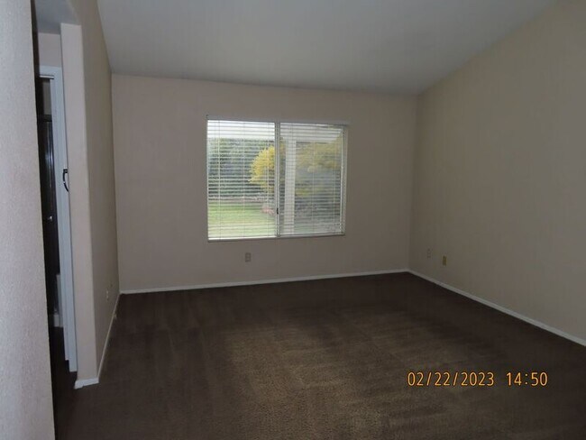 Building Photo - 24431 Ridgewood Rd