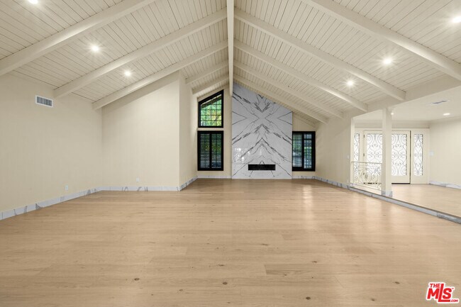 Building Photo - 17449 Sumiya Dr