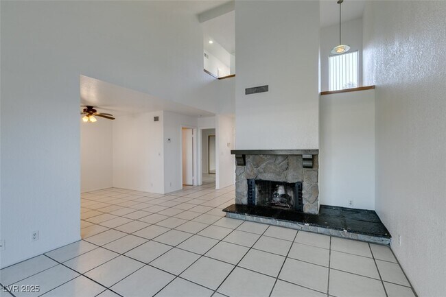 Building Photo - 4012 Grasmere Ave