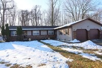 Building Photo - 2132 Shangrai-La Dr SE