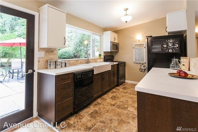 Building Photo - 4 br, 2 bath House - 14403 SE 40th Street