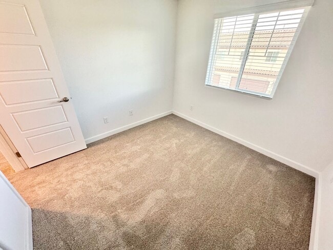 Building Photo - NEW, NEW, NEW! BEAUTIFUL 2 STORY HOME WITH...