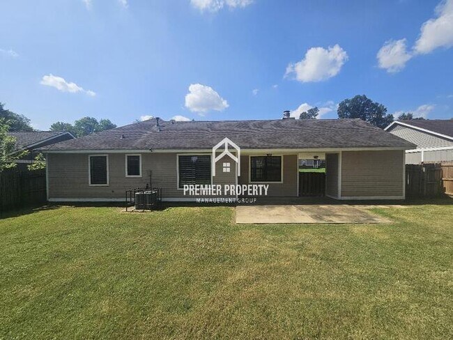 Building Photo - 6814 Greenbark Dr