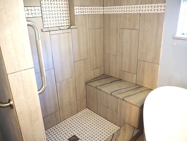 Building Photo - 118 Perkins Rd