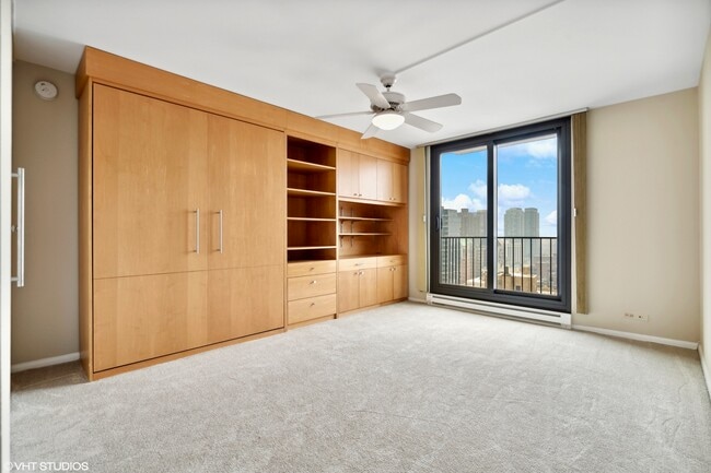 Building Photo - 1212 N Lake Shore Dr