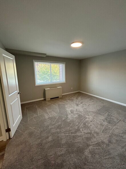 Building Photo - 1529 S George Mason Dr