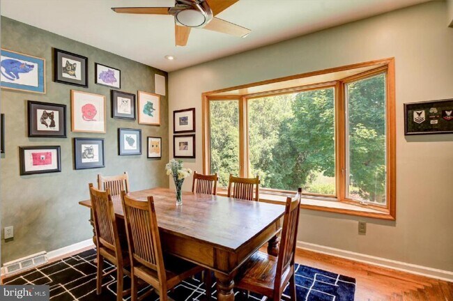 Building Photo - 105 Franklin Rd