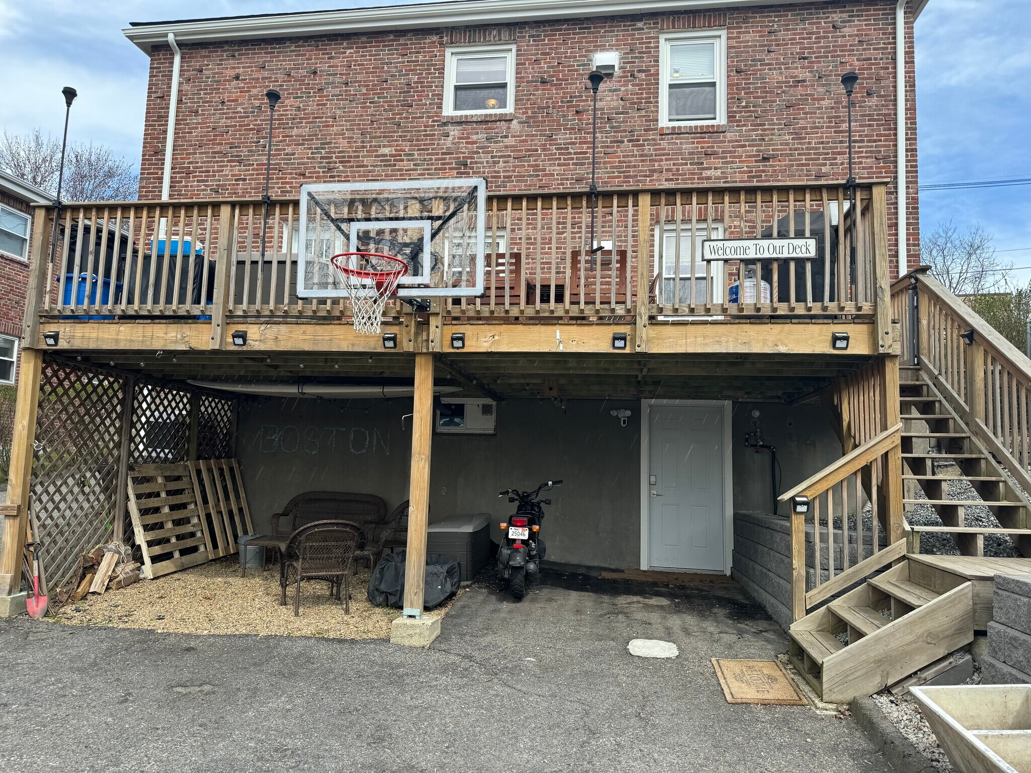 Large Deck - 171 Foster St