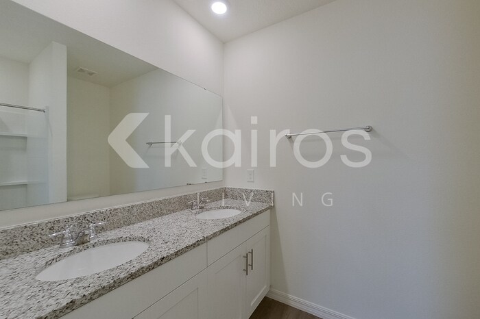 Building Photo - 32142 Katelin Cir