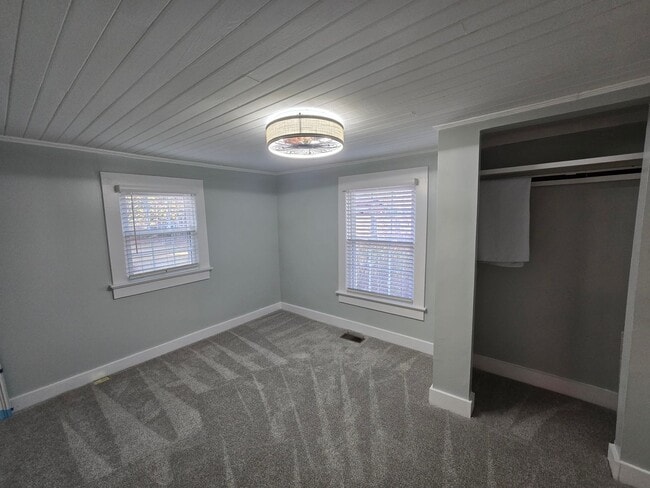 Building Photo - Charming & Low-Maintenance Living Just Steps from Downtown Wendell!