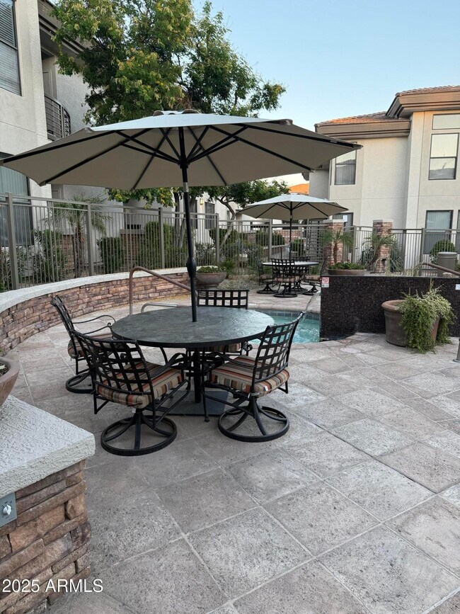 Building Photo - 6900 E Princess Dr