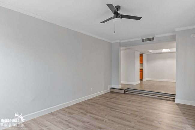 Building Photo - Updated and Spacious 2Bdm 2Ba Home in Prime North Phoenix Location!