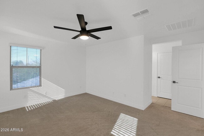 Building Photo - 5819 W Pueblo Ave