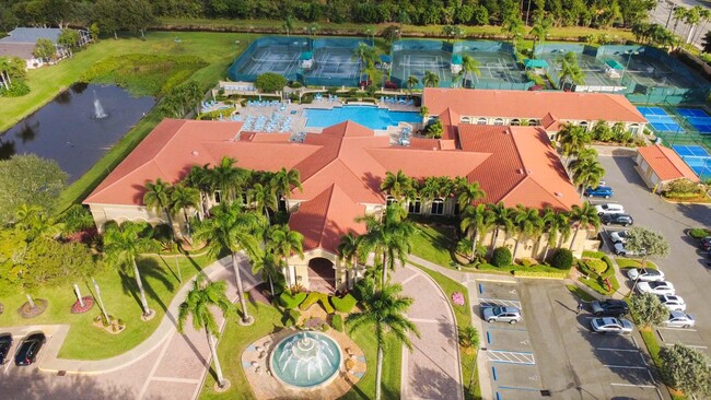 Building Photo - 5058 Glenville Dr