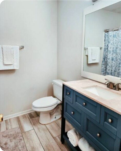 Building Photo - 458 Swanson Dr