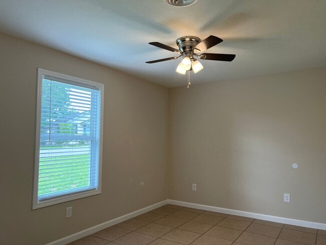 Building Photo - Cedar Grove B