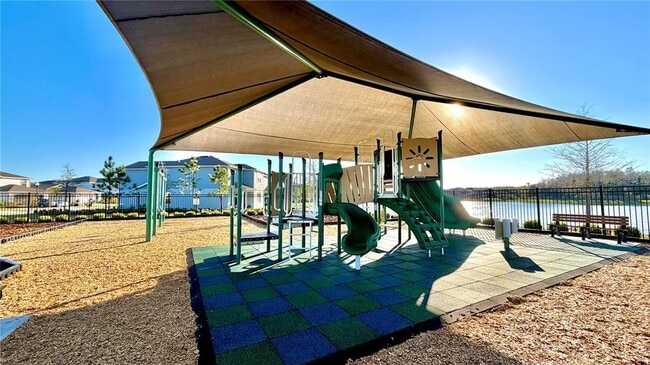 Building Photo - 5003 Royal Point Ave