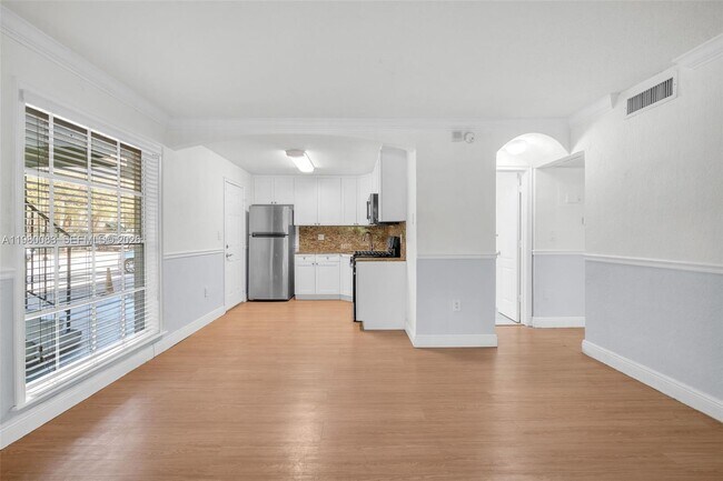 Building Photo - 3245 Virginia St