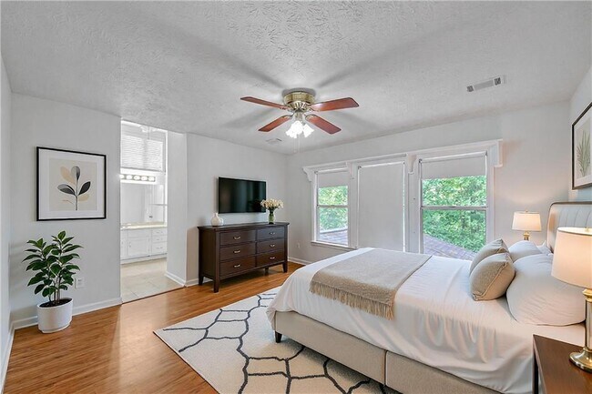 Building Photo - 4440 Coventry Ct