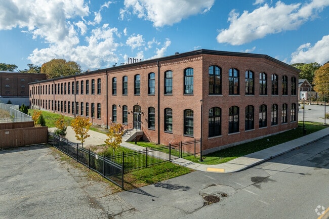 Primary - Lincoln Lofts