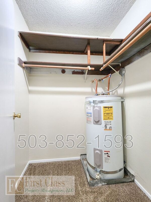 Building Photo - 10058 SW Garrett St