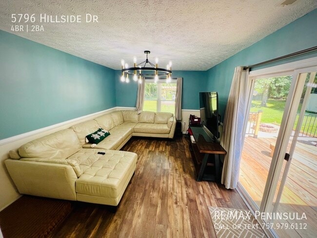 Building Photo - 5796 Hillside Dr