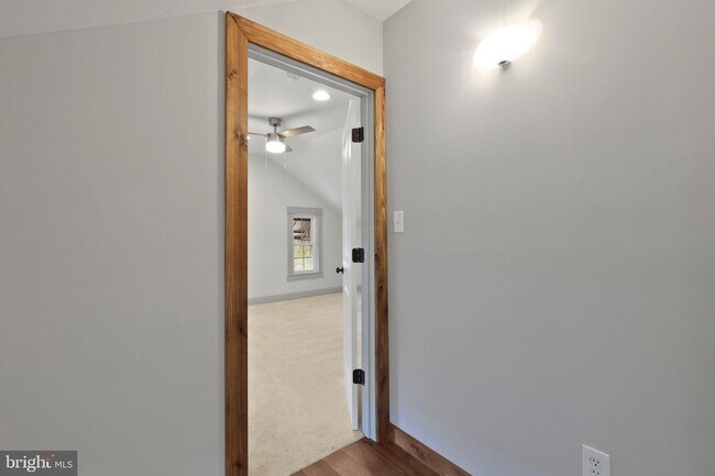 Building Photo - 3502 Buena Vista Ave