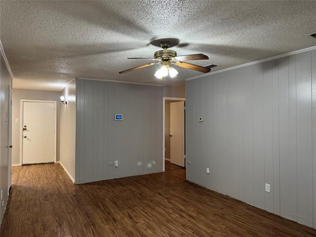 Building Photo - 10422 Castlerock Dr